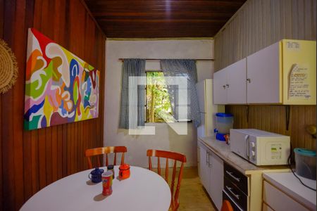 Casa à venda com 99m², 2 quartos e 2 vagasCozinha