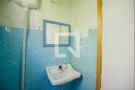 Casa à venda com 99m², 2 quartos e 2 vagasBanheiro