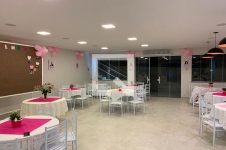 Apartamento à venda com 55m², 2 quartos e 1 vaga Apartamento à venda com 55m², 2 quartos e 1 vagaÁrea comum - Salão de festas