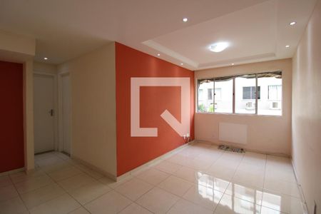 Sala de apartamento para alugar com 2 quartos, 55m² em Freguesia de Jacarepaguá, Rio de Janeiro