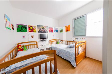 Apartamento à venda com 160m², 4 quartos e 3 vagasQuarto 2