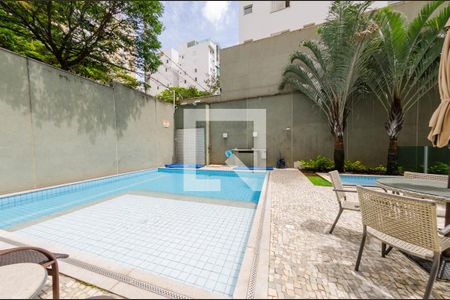 Apartamento à venda com 160m², 4 quartos e 3 vagasPiscina