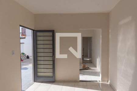 Sala de casa para alugar com 2 quartos, 90m² em Jardim Santa Lúcia, Campinas