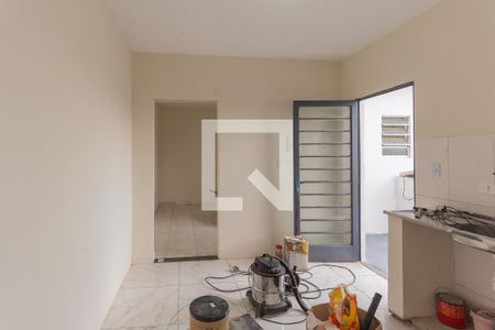 Casa para alugar com 90m², 2 quartos e 2 vagas Casa para alugar com 90m², 2 quartos e 2 vagasCozinha