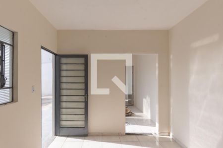 Sala de casa para alugar com 2 quartos, 90m² em Jardim Santa Lúcia, Campinas