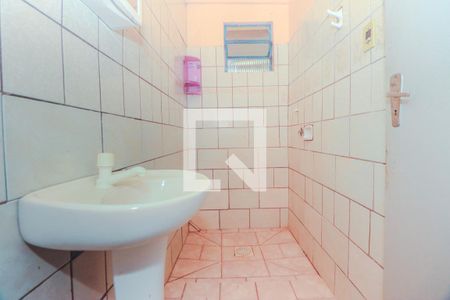 Banheiro de apartamento para alugar com 1 quarto, 30m² em Sarandi, Porto Alegre