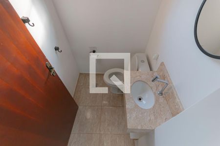 Casa de condomínio para alugar com 297m², 4 quartos e 2 vagas Casa de condomínio para alugar com 297m², 4 quartos e 2 vagasbanheiro 1