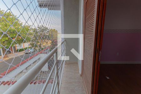 Casa de condomínio para alugar com 297m², 4 quartos e 2 vagas Casa de condomínio para alugar com 297m², 4 quartos e 2 vagassacada quarto 1