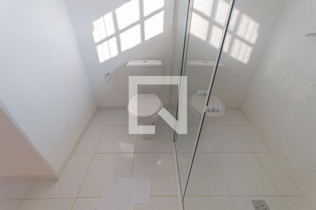 Casa de condomínio para alugar com 297m², 4 quartos e 2 vagas Casa de condomínio para alugar com 297m², 4 quartos e 2 vagasbanheiro 4