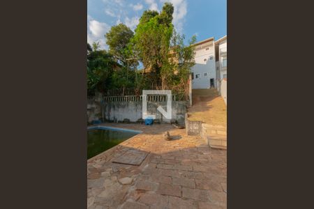 Casa de condomínio para alugar com 297m², 4 quartos e 2 vagas Casa de condomínio para alugar com 297m², 4 quartos e 2 vagasÁrea comum - Piscina