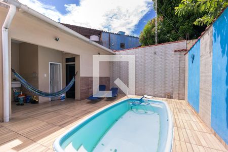 Casa à venda com 100m², 3 quartos e 2 vagasPiscina