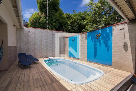 Casa à venda com 100m², 3 quartos e 2 vagasPiscina