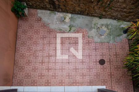 Casa de condomínio à venda com 150m², 3 quartos e 1 vagaQuintal