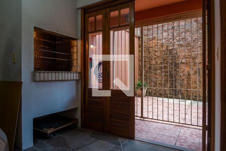 Casa de condomínio à venda com 150m², 3 quartos e 1 vagaChurrasqueira