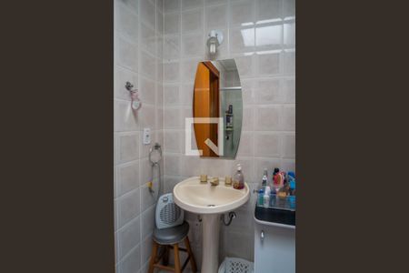 Casa de condomínio à venda com 150m², 3 quartos e 1 vagaBanheiro da Suíte