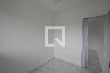 Sala de casa para alugar com 1 quarto, 50m² em Praça Seca, Rio de Janeiro