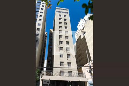 Apartamento para alugar com 68m², 2 quartos e 1 vagaFachada
