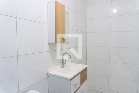 Banheiro da Suíte de casa para alugar com 2 quartos, 69m² em Jardim Prudência, São Paulo