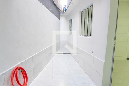 Casa para alugar com 69m², 2 quartos e 1 vagaQuintal