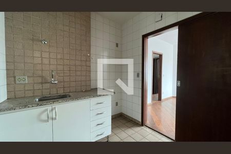 Apartamento à venda com 180m², 4 quartos e 2 vagasCozinha