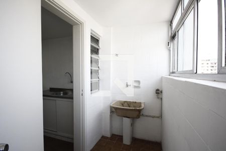 Apartamento para alugar com 66m², 2 quartos e sem vagaÁrea de Serviço