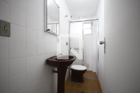 Apartamento para alugar com 66m², 2 quartos e sem vagaBanheiro