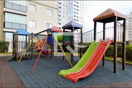 Apartamento à venda com 77m², 3 quartos e 1 vaga Apartamento à venda com 77m², 3 quartos e 1 vagaÁrea comum - Playground