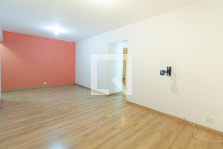Sala de apartamento à venda com 2 quartos, 80m² em Cerqueira César, São Paulo