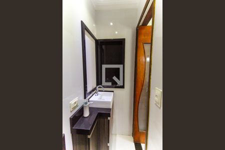 Casa à venda com 150m², 2 quartos e 2 vagas Casa à venda com 150m², 2 quartos e 2 vagasLavabo