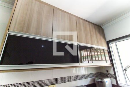 Casa à venda com 150m², 2 quartos e 2 vagas Casa à venda com 150m², 2 quartos e 2 vagasCozinha