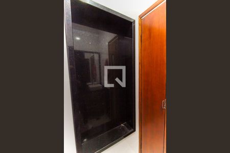 Casa à venda com 150m², 2 quartos e 2 vagas Casa à venda com 150m², 2 quartos e 2 vagasBanheiro