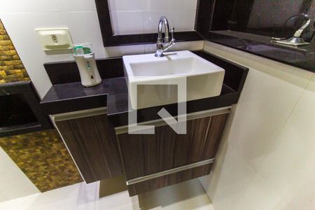 Casa à venda com 150m², 2 quartos e 2 vagas Casa à venda com 150m², 2 quartos e 2 vagasLavabo