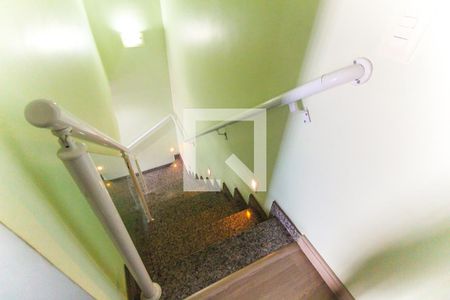 Escada de casa à venda com 2 quartos, 150m² em Vila Campanela, São Paulo