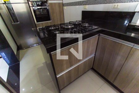 Casa à venda com 150m², 2 quartos e 2 vagas Casa à venda com 150m², 2 quartos e 2 vagasCozinha