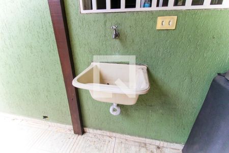 Casa à venda com 150m², 2 quartos e 2 vagas Casa à venda com 150m², 2 quartos e 2 vagasÁrea de Serviço