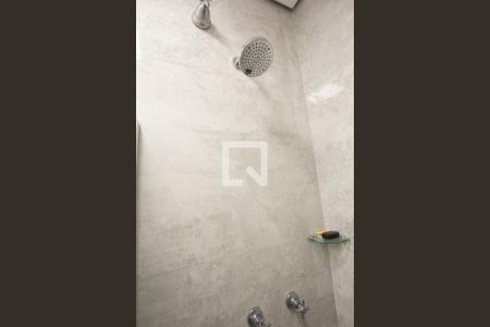 Casa à venda com 180m², 4 quartos e 2 vagasBanheiro