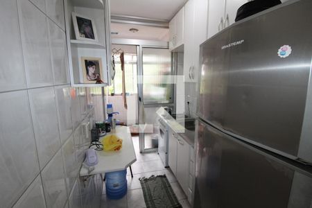 Cozinha de apartamento para alugar com 2 quartos, 45m² em Jardim Santa Terezinha (zona Leste), São Paulo
