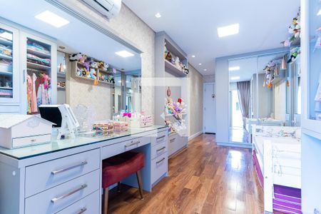 Casa de condomínio à venda com 316m², 4 quartos e 3 vagasQuarto 3 - Suíte 1