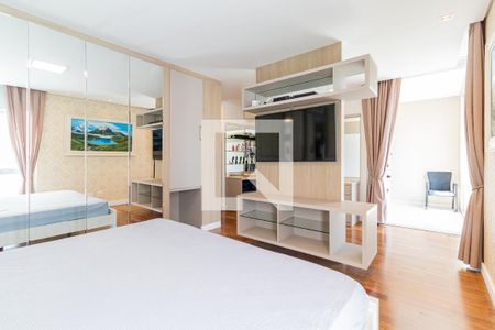 Casa de condomínio à venda com 316m², 4 quartos e 3 vagasQuarto 4 - Suíte 2