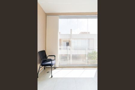 Casa de condomínio à venda com 316m², 4 quartos e 3 vagasVaranda do Quarto 3 - Suíte 1 e Quarto 4 - Suíte 2