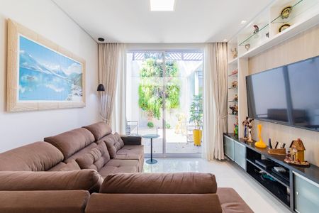 Sala de casa de condomínio à venda com 4 quartos, 316m² em Jardim Prudência, São Paulo