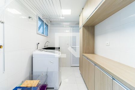 Casa de condomínio à venda com 316m², 4 quartos e 3 vagasLavanderia