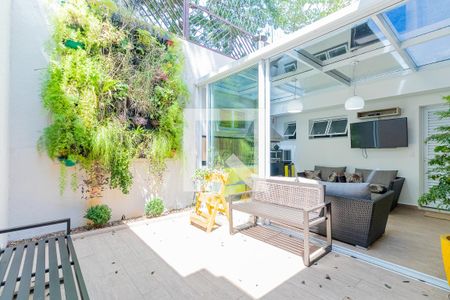 Casa de condomínio à venda com 316m², 4 quartos e 3 vagasVaranda Gourmet