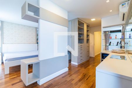 Casa de condomínio à venda com 316m², 4 quartos e 3 vagasQuarto 4 - Suíte 2