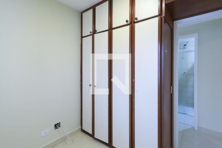 Quarto 1 de apartamento para alugar com 2 quartos, 60m² em Santa Teresinha, São Paulo