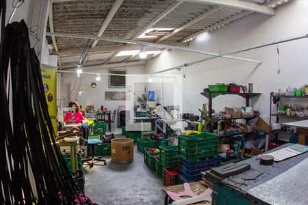 Casa à venda com 360m², 2 quartos e 1 vagaGALPÃO