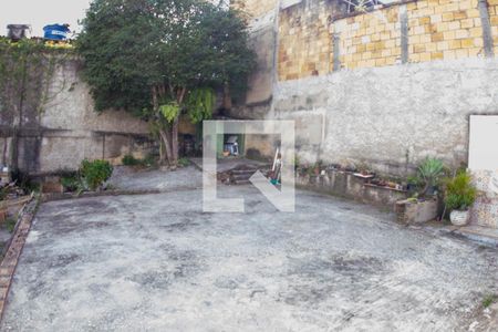 Casa à venda com 360m², 2 quartos e 1 vagaQUINTAL