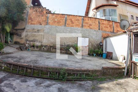 Casa à venda com 360m², 2 quartos e 1 vagaÁREA DE SERVIÇO