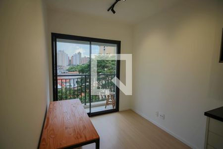 Sala / Cozinha de apartamento para alugar com 1 quarto, 32m² em Butantã, São Paulo