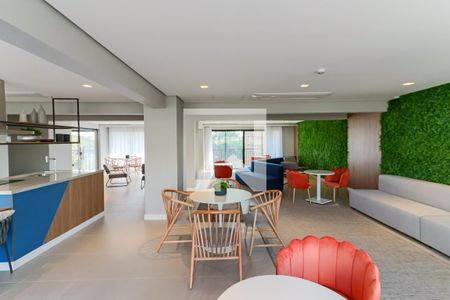 Apartamento para alugar com 32m², 1 quarto e sem vaga Apartamento para alugar com 32m², 1 quarto e sem vagaÁrea comum - Salão de festas